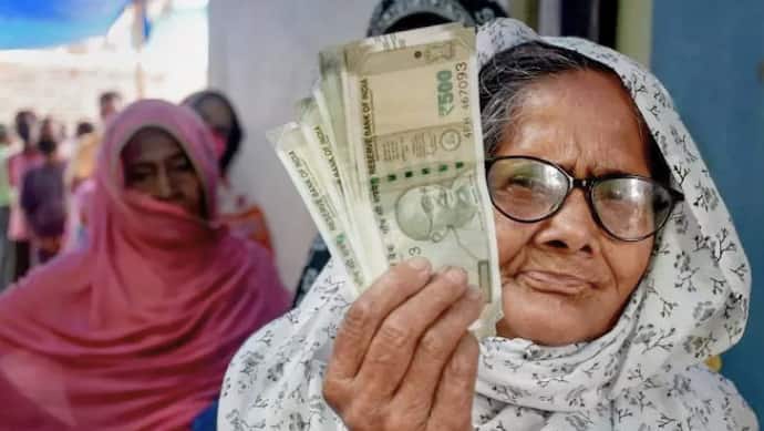 Demand for Rs 6,500 Minimum Pension